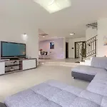 Vela By Interhome Feriehus