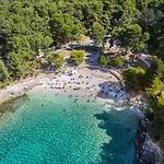 Vela By Interhome