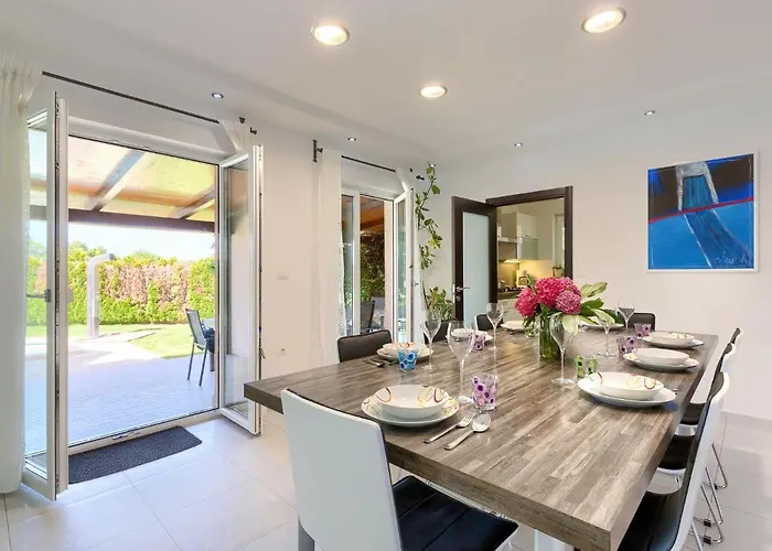 Vela By Interhome *