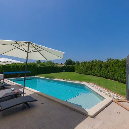 Vela By Interhome *