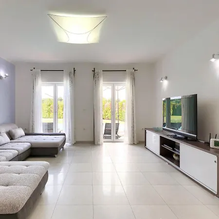 Vela By Interhome *