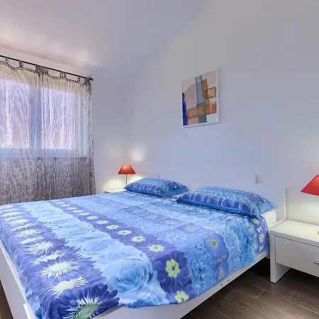Vela By Interhome *